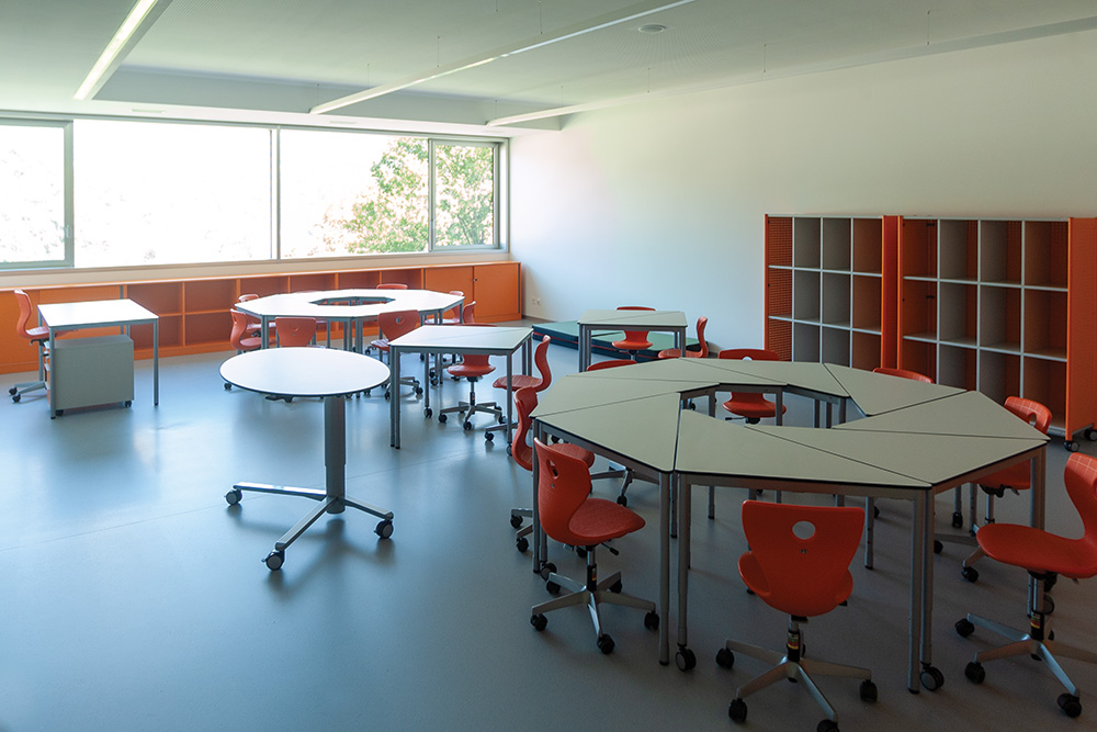 Una aula della Scuola Elementare di Bedano progettata dall'architetto Vezzoli